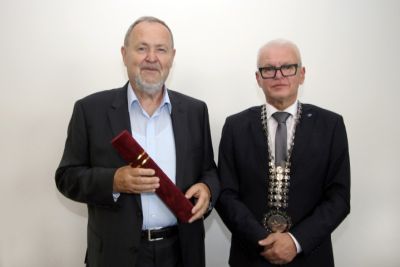 Nový profesor emeritus na FHI EU v Bratislave