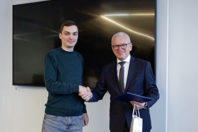 Študenti FHI ocenení pri príležitosti Medzinárodného Dňa študentstva