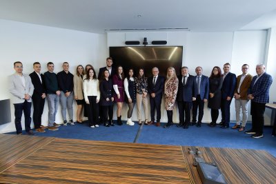 Študenti FHI ocenení pri príležitosti Medzinárodného Dňa študentstva