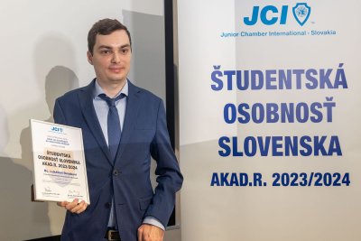 Cenu JCI Slovensko za inovatívne riešenie získal náš študent