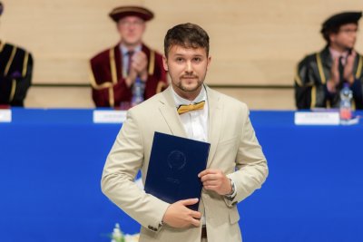 Promócie absolventov FHI 2025