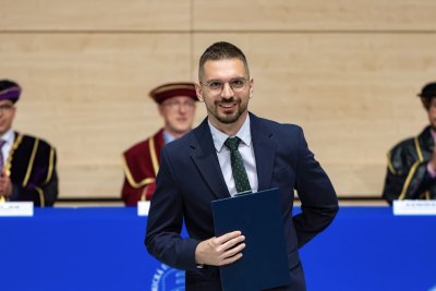 Promócie absolventov FHI 2025
