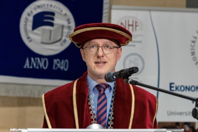 Promócie absolventov FHI 2025