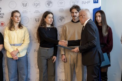 Mimoriadne štipendium pri príležitosti Medzinárodného dňa študentov 2025