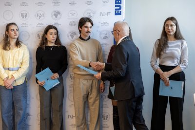 Mimoriadne štipendium pri príležitosti Medzinárodného dňa študentov 2025