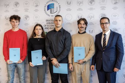 Mimoriadne štipendium pri príležitosti Medzinárodného dňa študentov 2025