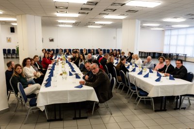 Slávnostné zasadnutie Akademickej obce FHI 2025