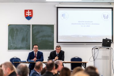 Slávnostné zasadnutie Akademickej obce FHI 2025