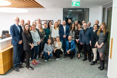 Stalo sa na FHI (zhrnutie akcií v štvrtom štvrťroku 2025)