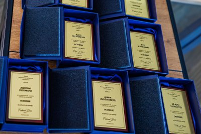 Ocenenie pracovníkov FHI pri príležitosti 85. výročia vzniku EUBA