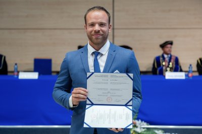 Promócie absolventov doktorandského štúdia na FHI 2026