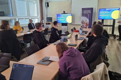 FHI súčasťou pilotného projektu AI ready univerzita - študent